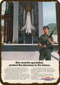 1985 MP MILITÄRPOLIZEI & Space Shuttle Enterprise DEKORATIVE NACHBILDUNG METALLSCHILD - Bild 1 von 1