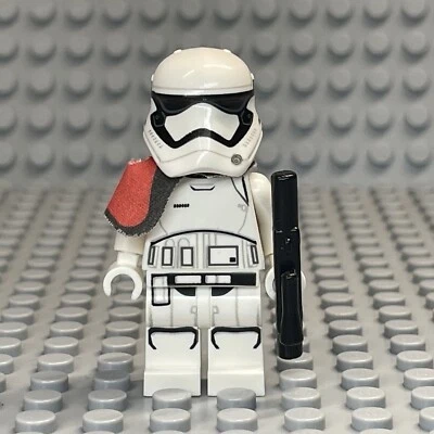 LEGO Minifigure - First Order Stormtrooper Officer - sw0664 - 75104 - Image 1 of 4