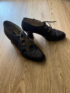 Kenneth Cole size 7 narrow, mahogany women's dress shoe, excellent condition - Picture 1 of 4