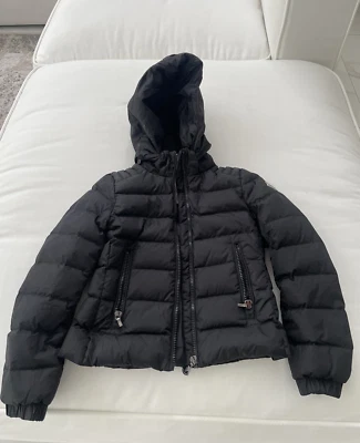 Chaqueta acolchada con capucha desmontable Moncler Oiron para niños talla 8 años 130 cm negra Foto 1 de 4