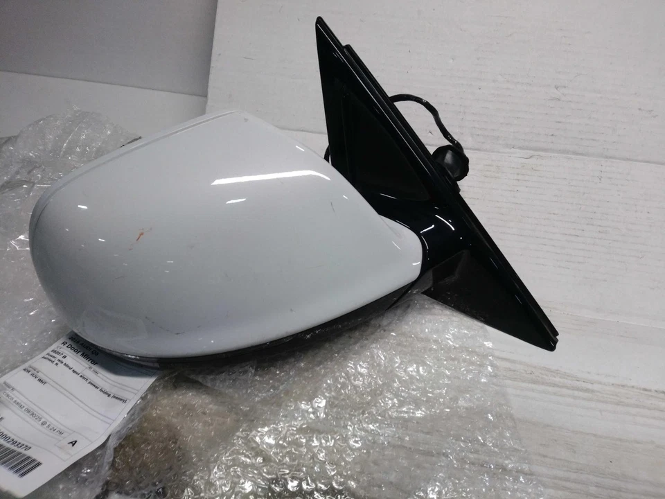 Conjunto de espejo retrovisor derecho Audi Q5 2016 - blanco - usado - 133 k millas Foto 1 de 3