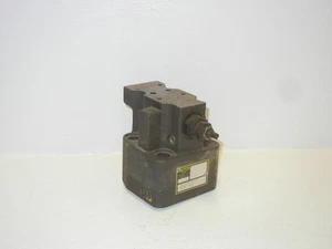 PARKER RS10R17S4SN1YP15 USED HYDRAULIC PRESSURE RELIEF VALVE RS10R17S4SN1YP15 - Picture 1 of 5