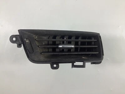 2014-2019 Chevrolet Equinox Air Deflector Vent Front Right Outer GM20943683 OEM. - Image 1 of 4
