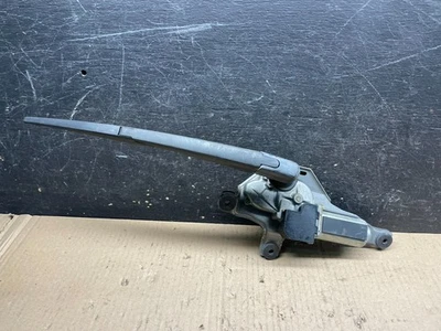 Motor limpiaparabrisas trasero Toyota Rav4 2001 a 2005 OEM V5262 DG Foto 1 de 4