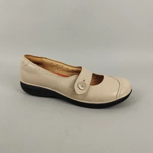 Clarks Unstructured Shoes Womens 6.5 Mary Jane Nude Leather Flat Comfort Strap - Picture 1 of 14