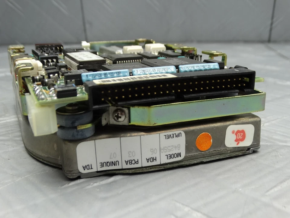 Interfaz SCSI/IDE MiniScribe 20 MB 3,5 pulgadas 3600 RPM 8425SA Foto 1 de 4