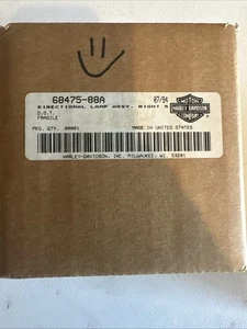 HARLEY DAVIDSON NOS DIRECTIONAL LAMP ASSEMBLY RIGHT SIDE 68475-88A  - Picture 1 of 2