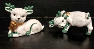 Vintage 1970s Pair Of Ceramic Reindeer 4" White Green Deer Fawn Holiday  - Picture 1 of 10