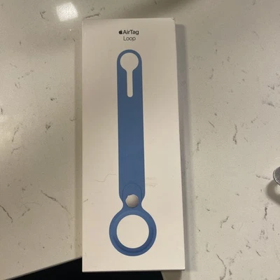 Estuche Original Apple AirTag Cuero Lazo o Poliuretano Lazo - Caja Abierta Foto 1 de 3