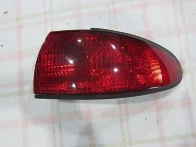 Ford Contour 1995 1996 1997 pasajero lado derecho luz trasera exterior OEM Foto 1 de 3