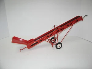 1/16 TRU-SCALE ELEVATOR w/LIFT-CRANK LATER DECAL "NICE ORIGINAL!" 1960s vintage - Picture 1 of 4