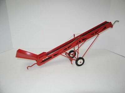 1/16 TRU-SCALE ELEVATOR w/LIFT-CRANK LATER DECAL "NICE ORIGINAL!" 1960s vintage - Image 1 of 4