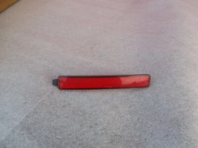 Reflector de parachoques izquierdo Cadillac SRX 2013-2016 25881881 OEM Foto 1 de 4