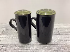 Vintage Paar braune Keramik Salz & Pfeffer Griff Shaker 4,5"" hoch - Bild 1 von 1