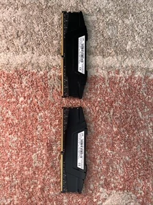 G.Skill 16GB (2 x 8 GB) Ripjaws V (F4-3000C15D-16GVKB) - DDR4 RAM 3000 MHz - Picture 1 of 2