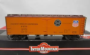 InterMountain HO Scale PFE Pacific Fruit Express R30-18 Refrigerator Car NOS - Picture 1 of 9
