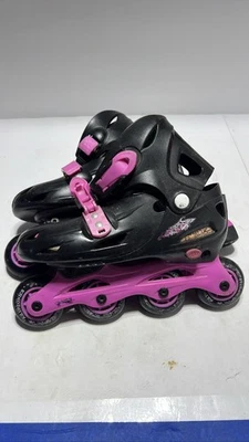Patines en línea ajustables Kryptonics Vicious Youth negro rosa Foto 1 de 4