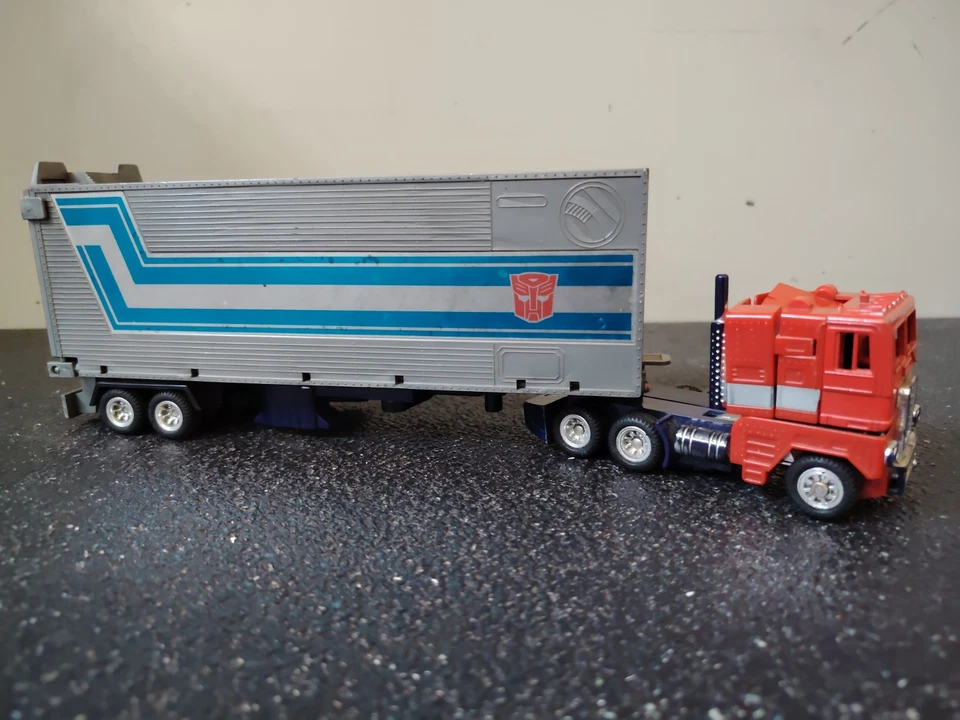 vintage transformers G1 optimus prime metalcab commander hasbro anni '80 - Immagine 1 di 4