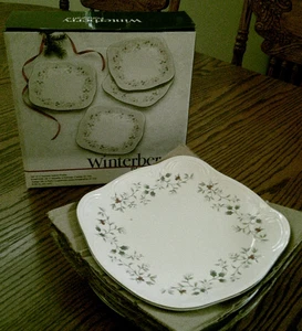 Pfaltzgraff Winterberry Quadratischer Salatteller 8,5" SET/4, NEU D5 - Bild 1 von 4