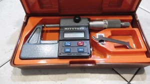 Mitutoyo 293-301 SAE 0-1”, METRIC 0-25mm .0001”, 0.001mm Digimatic Micrometer - Picture 1 of 7