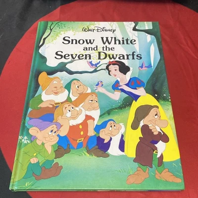 *KIDS* Walt Disney’s Snow White and the Seven Dwarfs (1986, Vintage Hard Book) - Imagem 1 de 4