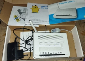 TELETU - MODEM ROUTER USATO WIFI - P.DG A4100N A-000-1A1-AE BY ADB BROADBAND - Imagen 1 de 4