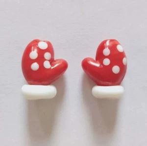 10Pcs Christmas Handmade Lampwork Xmas Gloves Beads Red DIY Loose Spacer 15x20mm - Picture 1 of 2