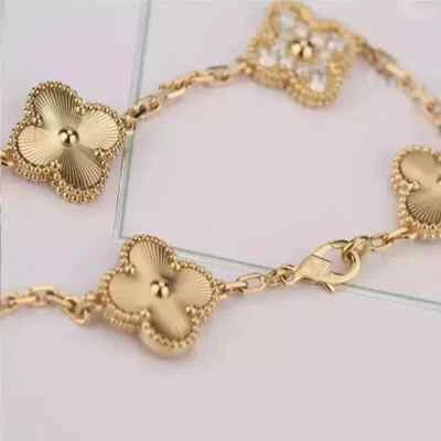 2.40Ct Round Cut Real Moissanite Flower Women's Bracelet 14K Yellow Gold Plated - Image 1 of 4