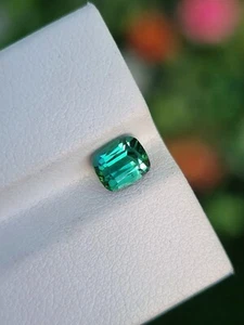 Piedra de turmalina natural verde azulado sin tratar suelta facetada Afganistán - Imagen 1 de 4