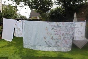 NB84d Dunelm King Duvet Set White Floral &Duck Egg 100% Cotton Reversible - Picture 1 of 7
