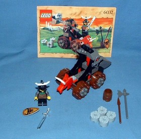 CASTLE, KNIGHTS KINGDOM CATAPULT CRUSHER SET 6032 - LEGO - 2000 - USED