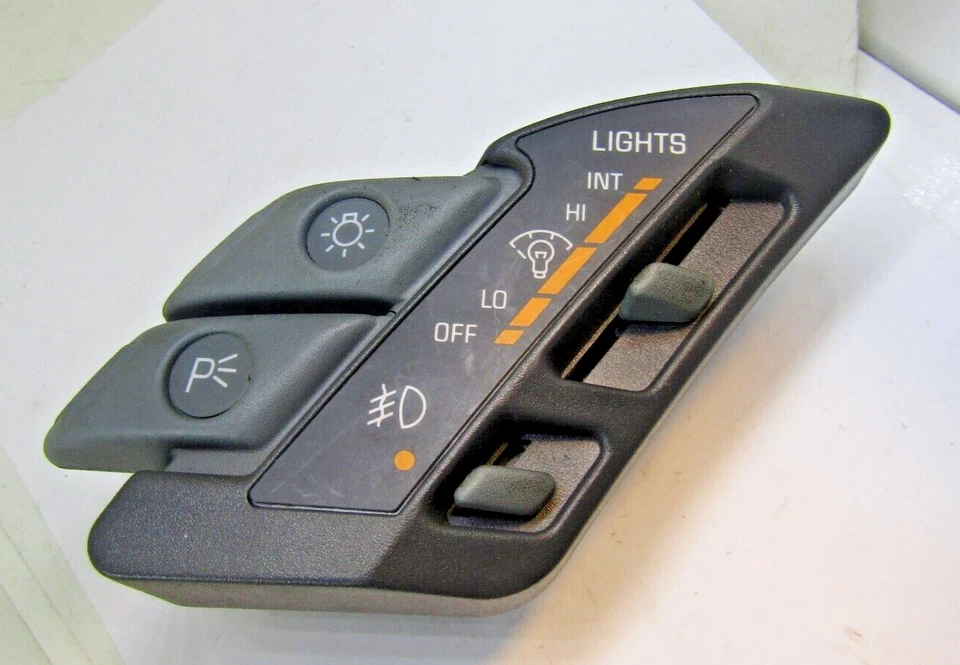 Interruptor de faros estándar DS-665 para Pontiac Sunbird 93-94 Foto 1 de 4