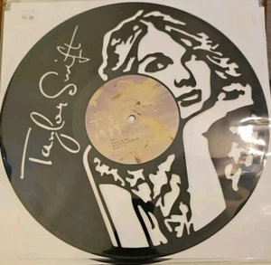 TAYLOR SWIFT VINYL LASER CUT RECORD ART T.S. 1989 MACHINE CUT ALBUM GREAT FRAMED - Picture 1 of 4