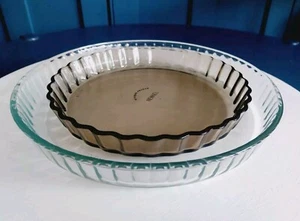 2 Arcopal Henkel Tarte Obst-Kuchenform Quiche 24/19,5 cm Rauchglas Pressglas - Bild 1 von 10