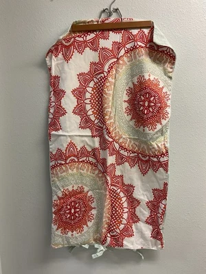 JUEGO DE 2 FUNDAS MEDALLÓN KING SIZE BLANCO ROJO AQUA CIERRE CORBATA Foto 1 de 4