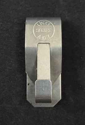 Clip para llave de cinturón Lucky Line Secure-A-Key de acero inoxidable Foto 1 de 4