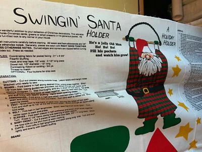 Panel portatarjetas "Swinging Santa" de 1 yarda tela de algodón fuera de stock Foto 1 de 2