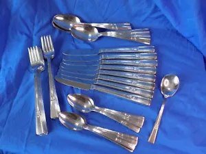 Wm Rogers Extra Plate IS Revelation 34 pc Flatware Set Stainless No Monogram - Picture 1 of 9