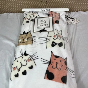 Pickle & Dot Oversized Plush Throw 60”x70” - Picture 1 of 8