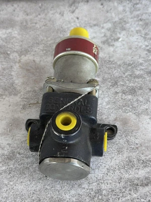 Electroválvula ITT AV11A1338 125V-DC 1/8 PULGADAS NPT Foto 1 de 4