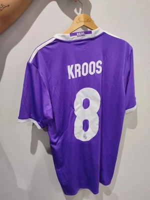 Camiseta Real Madrid 2017 Final Cardiff Champions League Camiseta Retro UCL Ronaldo Foto 1 de 4