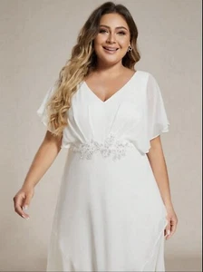 Plus Size 26 Batwing Sleeve Embroidery & Appliqué Wedding Dress Brand New - Picture 1 of 7