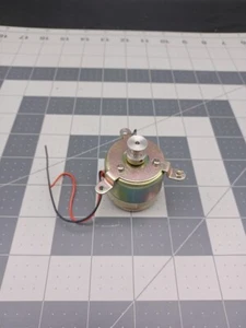 TEAC A-100 Cassette Deck Used Parts. DC Motor Part #71051061 - Picture 1 of 2