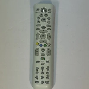 Original Microsoft Xbox 360 Universal Media Remote Control Turns On Lights Up - Picture 1 of 10