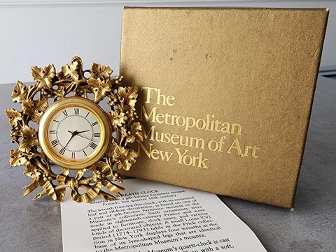 METROPOLITAN MUSEUM of ART NY Quartz Gold Plated Pewter WREATH Desk Clock w/Box Cover