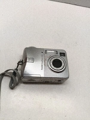 Kodak EasyShare C330 4.0MP Compact Digital Camera - As is - Image 1 of 4