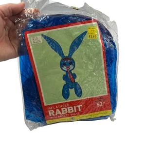 Vintage Kresge Co aufblasbares Vinyl 52" Osterhase blaue Karotte NEU 1970er Kitsch neu aus altem Lagerbestand - Bild 1 von 8