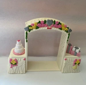 Fisher Price liebevolle Familie Hochzeit Bogen Musik funktioniert! 2008 - Bild 1 von 4