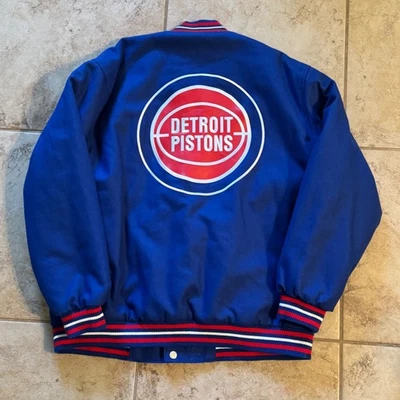 Abrigo Chaqueta Deportiva Universitaria Reversible De Colección Baloncesto NBA Detroit Pistons 2XL Foto 1 de 4