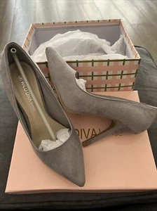 Women’s Wild Diva Suede Gray High Heel Pumps Size 6.5 - Picture 1 of 8
